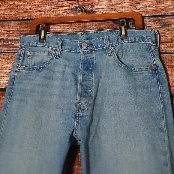 Levi's 501 Jeans Size 33X32 Original Fit Button Fly Light Blue Denim Stretch - Picture 4 of 9